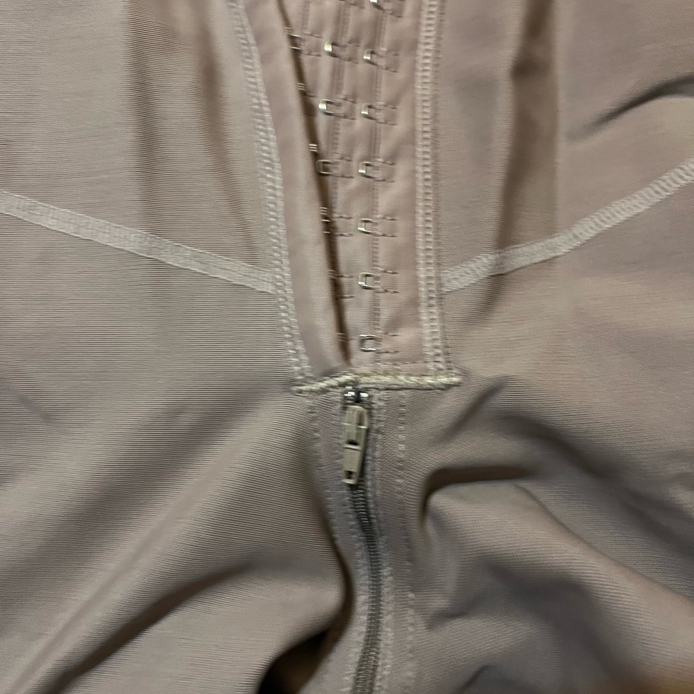 Faja - Picture 2 of 7